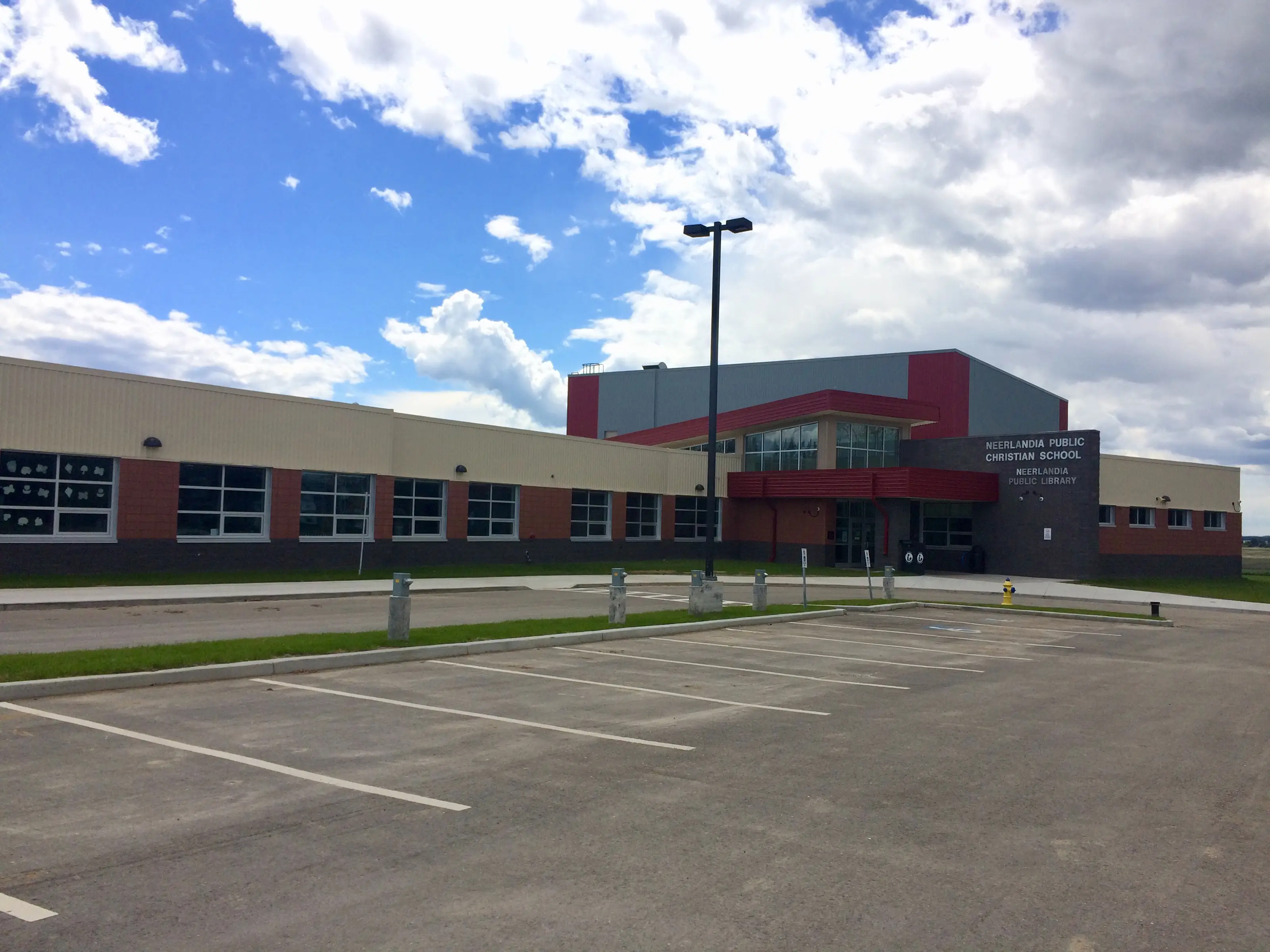 Neerlandia Public Christian K9 School